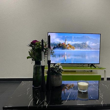 2 Zimmer Wohnung Zur Taegliche Miete Гехінґен Екстер'єр фото
