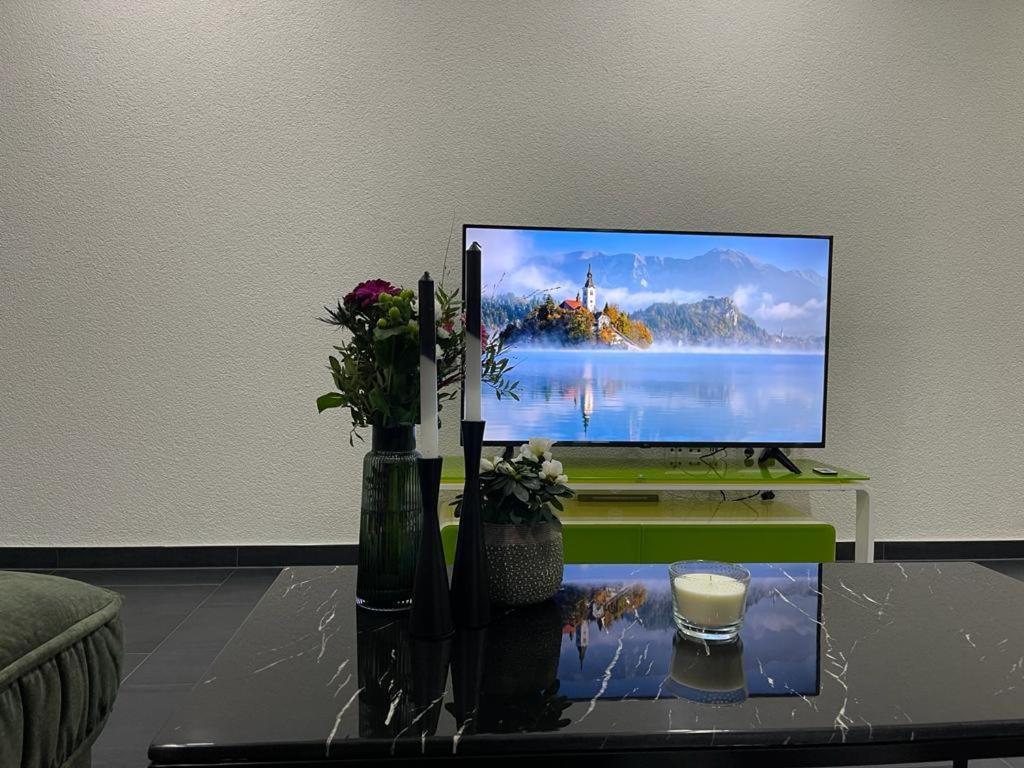 2 Zimmer Wohnung Zur Taegliche Miete Гехінґен Екстер'єр фото
